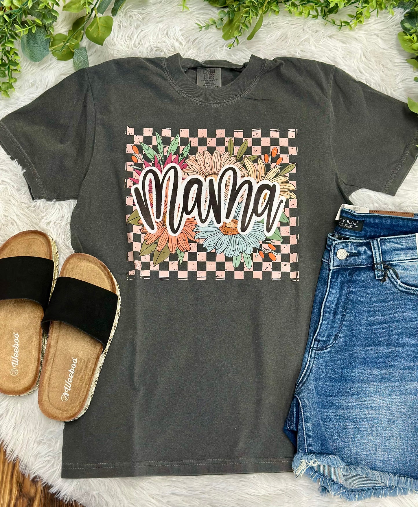 Floral/checkered mama tee